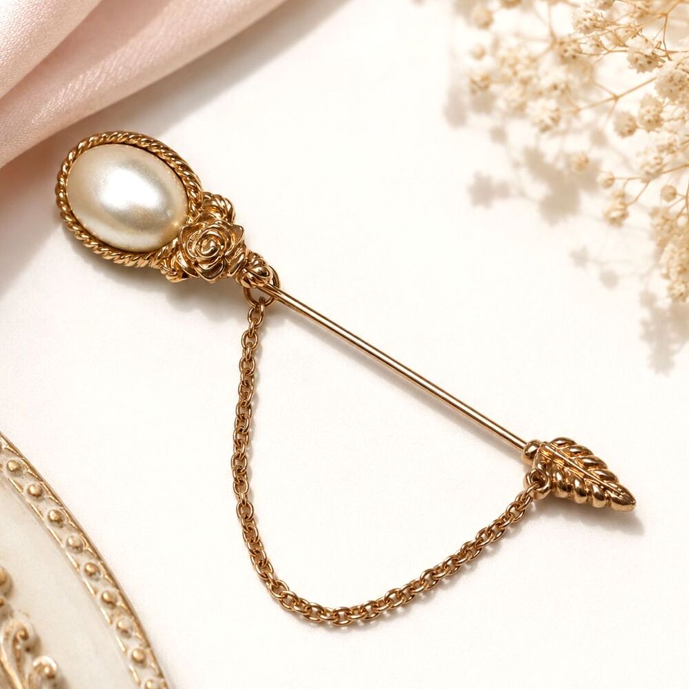 Vintage Gold Tone Faux Mabe Pearl Stick Pin with Safety Chain
